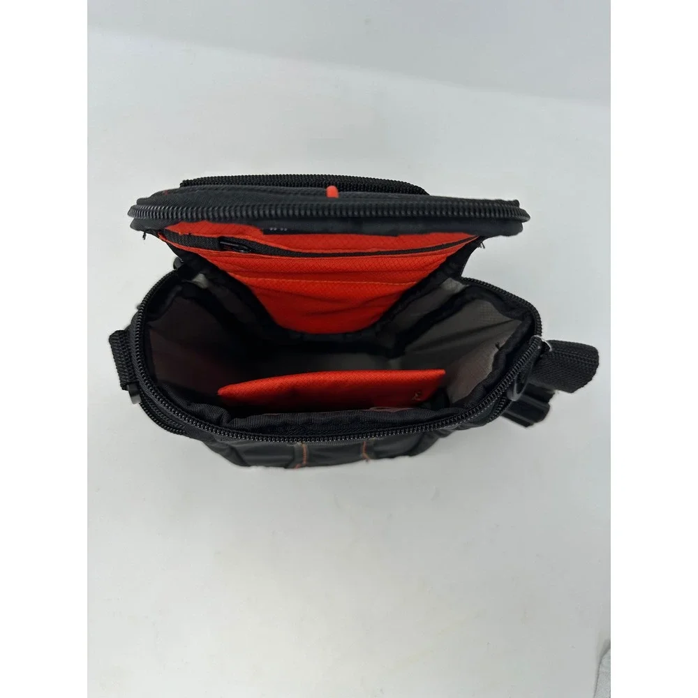 Case Logic DCB-304 Compact System Hybrid Camera Bag Black Red Accent NEW